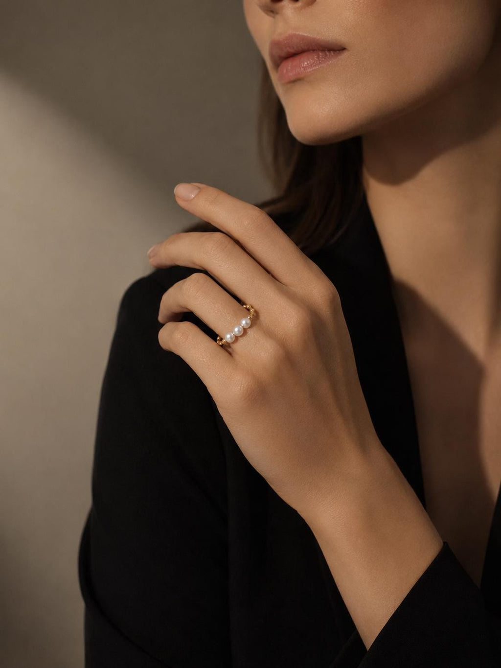 Adjustable Japanese Akoya Pearl Ring | Solid Gold, Minimalist Elegance